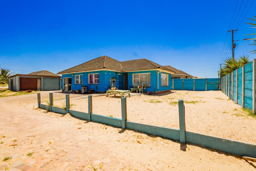 4 Bedroom Property for Sale in Belmont Park Western Cape